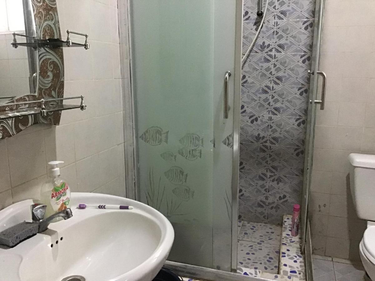 Anns Guesthouse Bakaugambia ภายนอก รูปภาพ