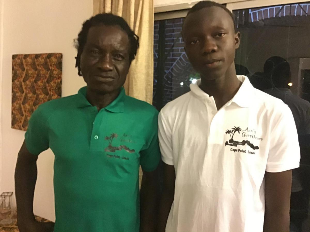 Anns Guesthouse Bakaugambia ภายนอก รูปภาพ